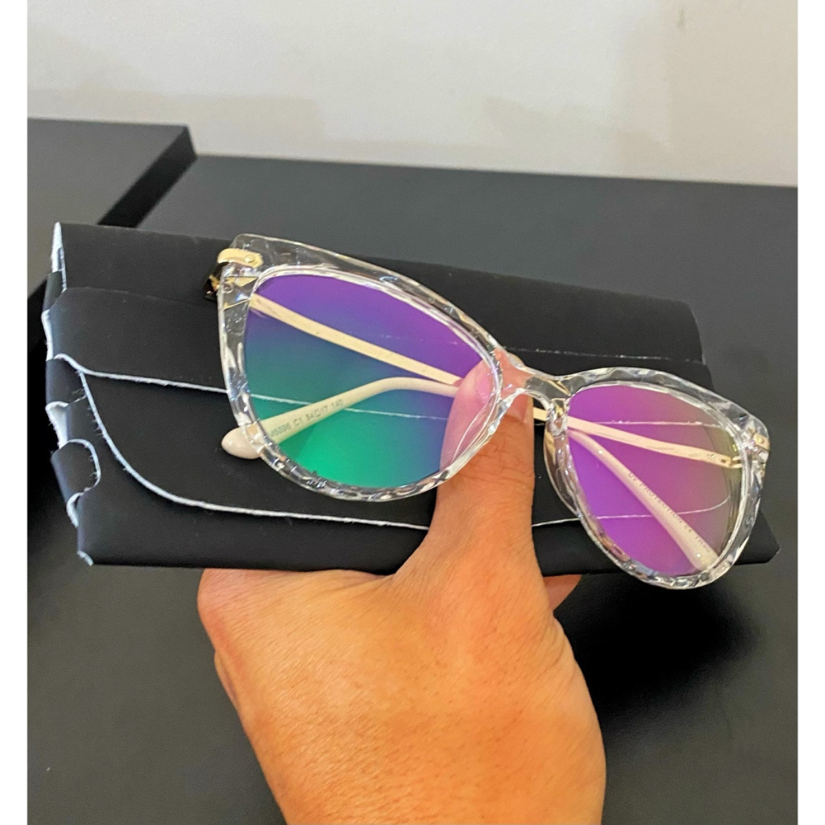 Armação Feminina Transparente Oval Gatinho TR90 - OVAL